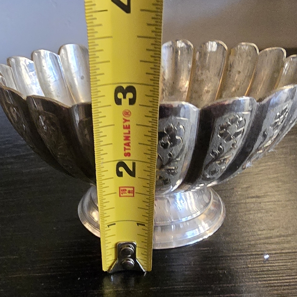 Vintage India Silver Plate Floral Decorative Bowl - Picture 6 of 6